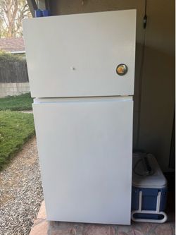 White Fridge/Freezer