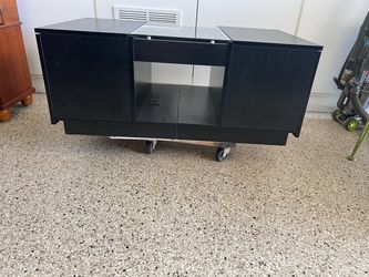 Coffee table with drawers and USB ports