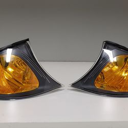 2003 BMW 325i OEM front turn signals