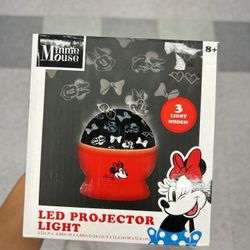 NWT Disney Minnie Mouse LED Projector Light