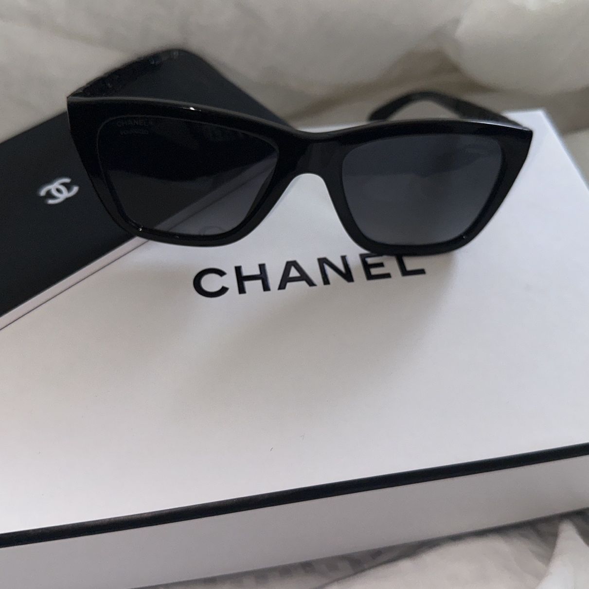 CHANEL 5442 ACETATE METAL BLACK