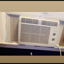 5000 BTU Clean Window Unit 