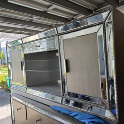 **MUST GO** Silver Mirror Tv Stand 