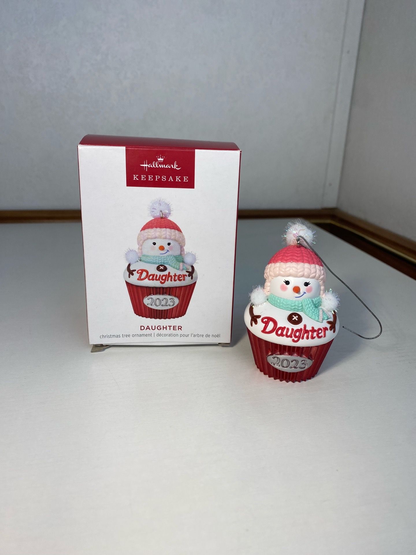 2023 Hallmark Keepsake Ornament Daughter Cupcake Snowman With Box