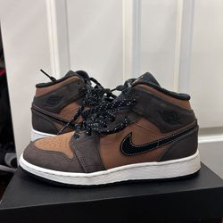 Jordan 1 Mid Dark Chocolate Crimson Bliss