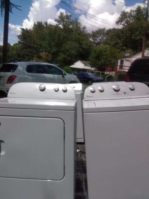 Whirlpool Washer And Dryer Set