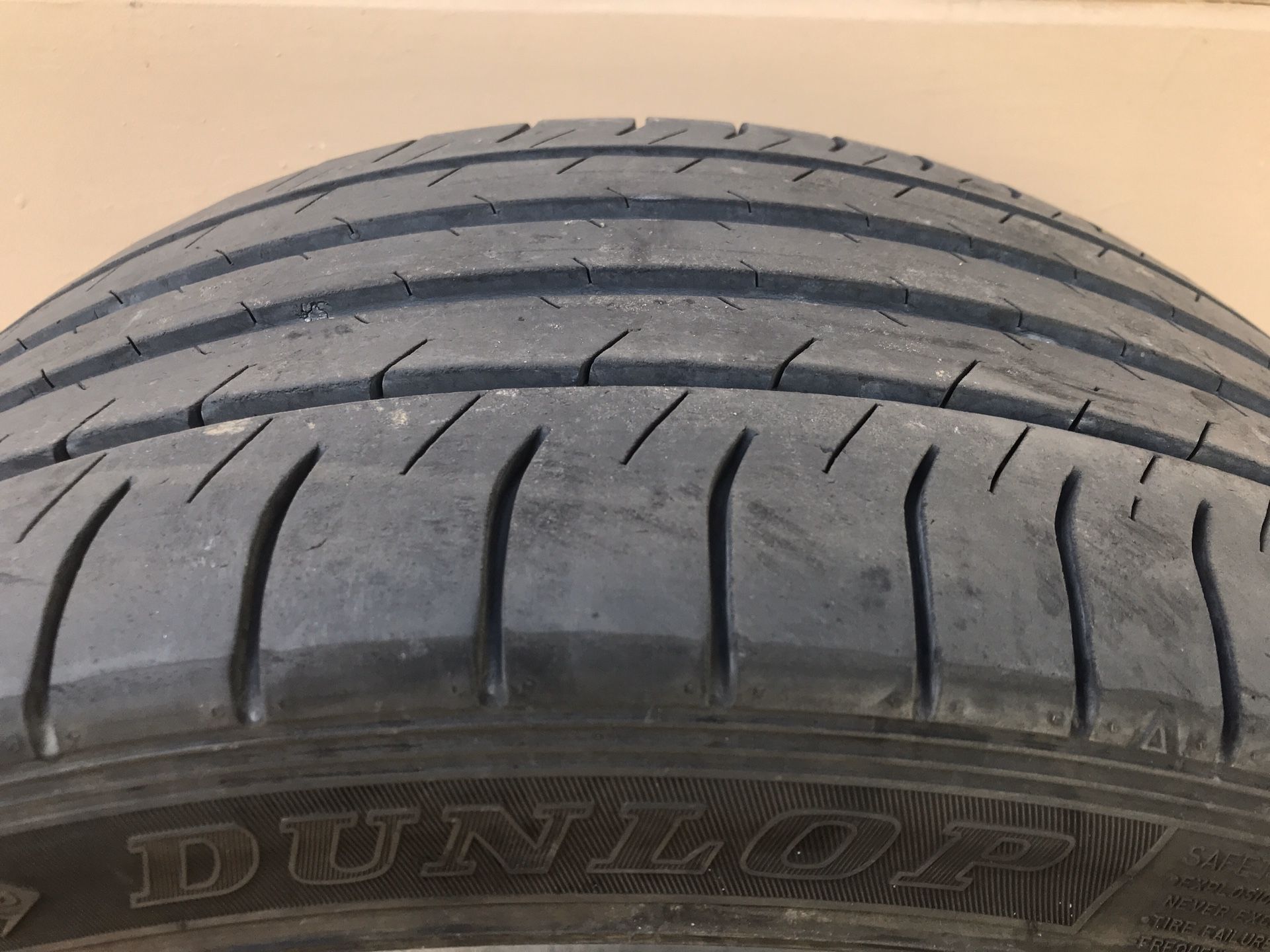 Dunlop 235/40/19