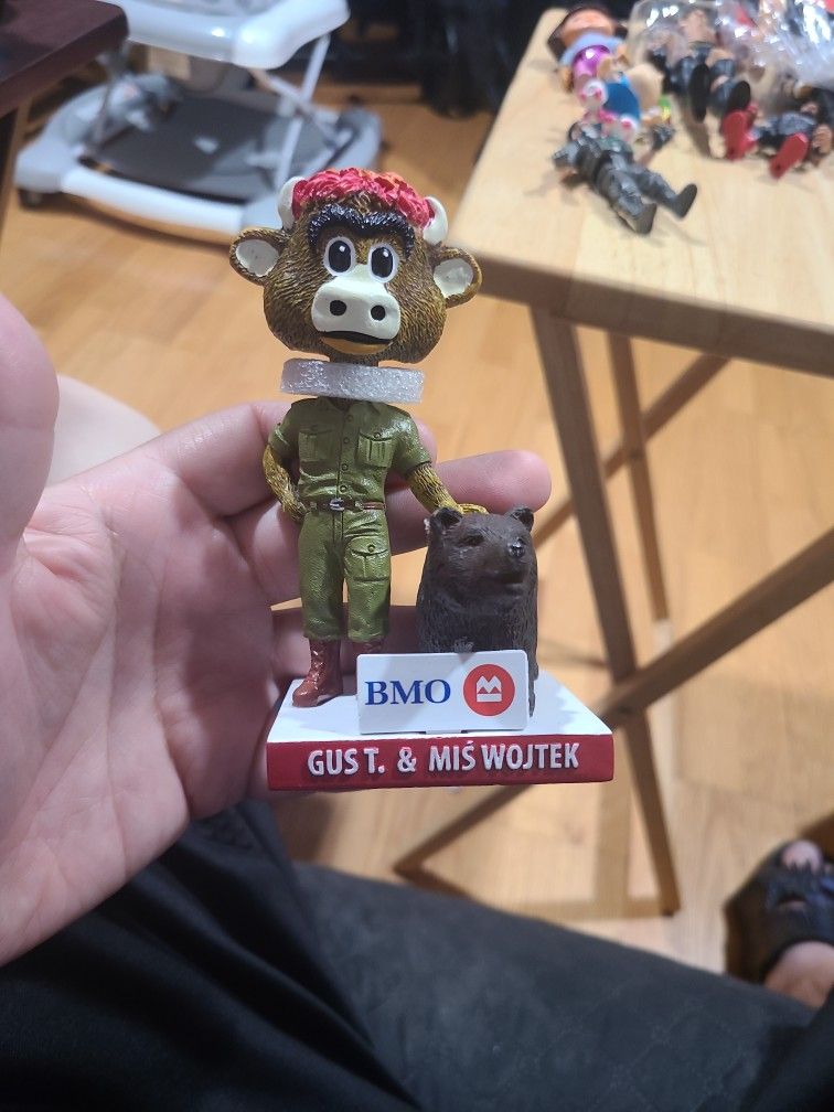 Gus T. & Mis Wojtek Bobblehead From Windy City Bulls' 2025 Polish Heritage Night