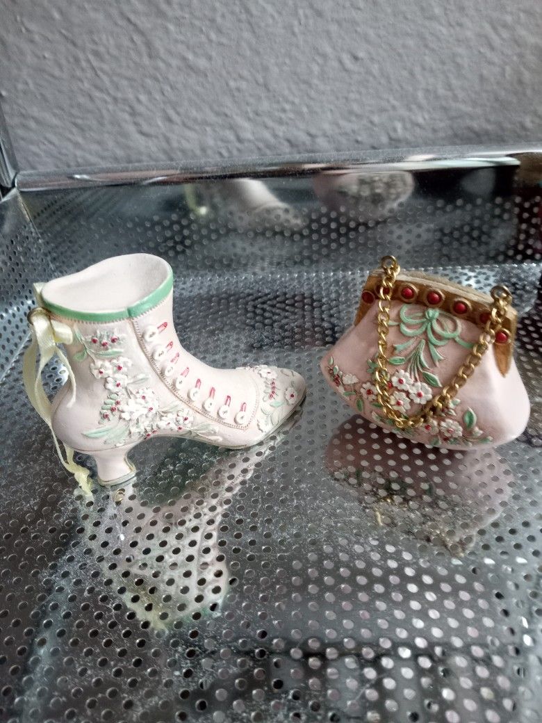 VINTAGE MINIATURE SHOE AND PURSE COLLECTION