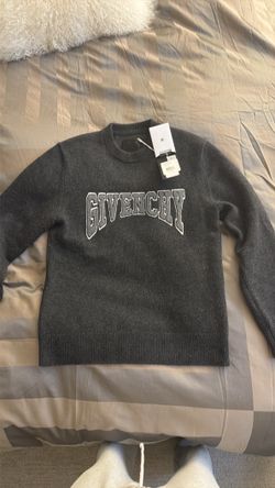 Givenchy sweater