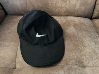 Nike Featherweight cap