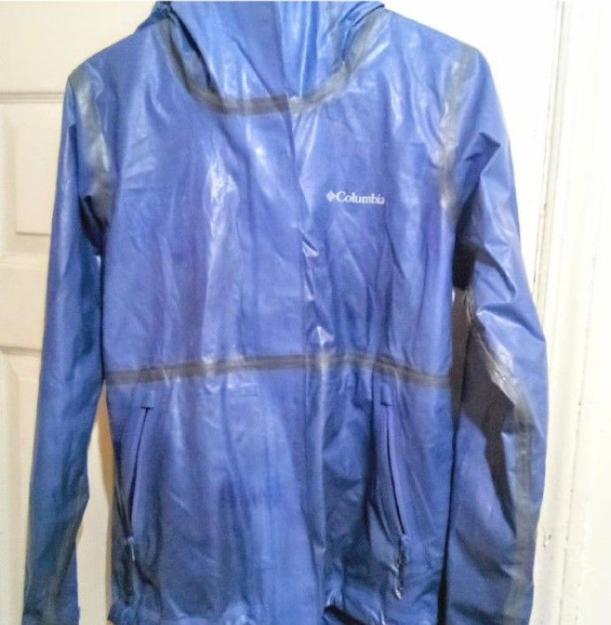Columbia out dry woman's coat 
