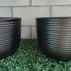 Terracotta 5 gallon planters 2 for $50 FREE DELIVERY IN SD