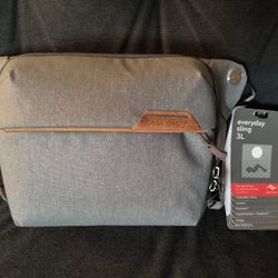 Camera Bag by Peak Design (Everyday Sling 3L)