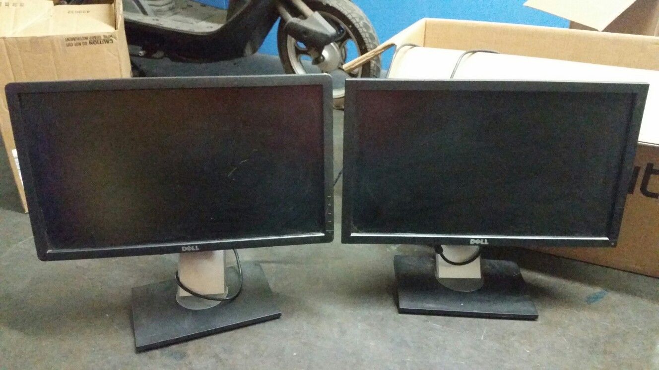 Four- Dell P2011 Ht LCD Monitors