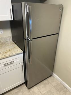 G&E Refrigerator