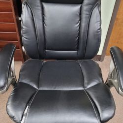 Office Chairs And Barber Chair 
