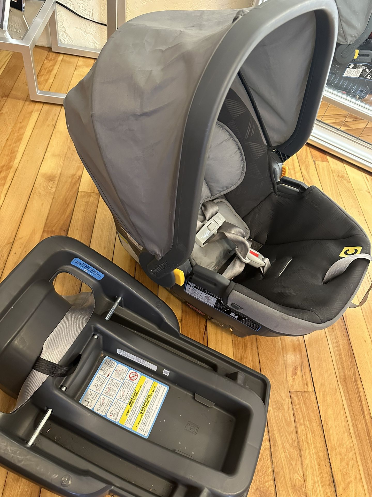 Safety 1st  Carseat And base