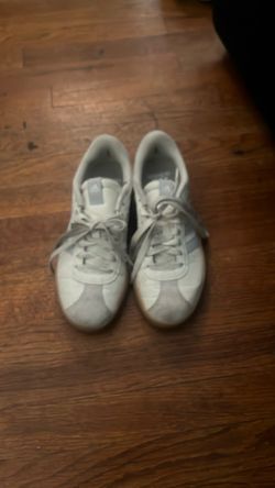 White Sambas