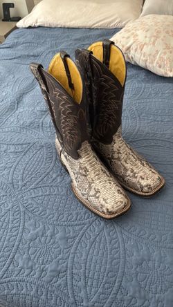 Python boots 12ee