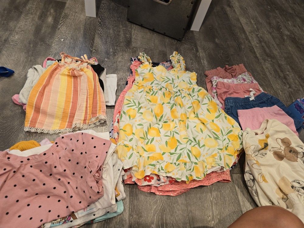4/5 Yr Old Clothes TONS. detailed Description Of Lot