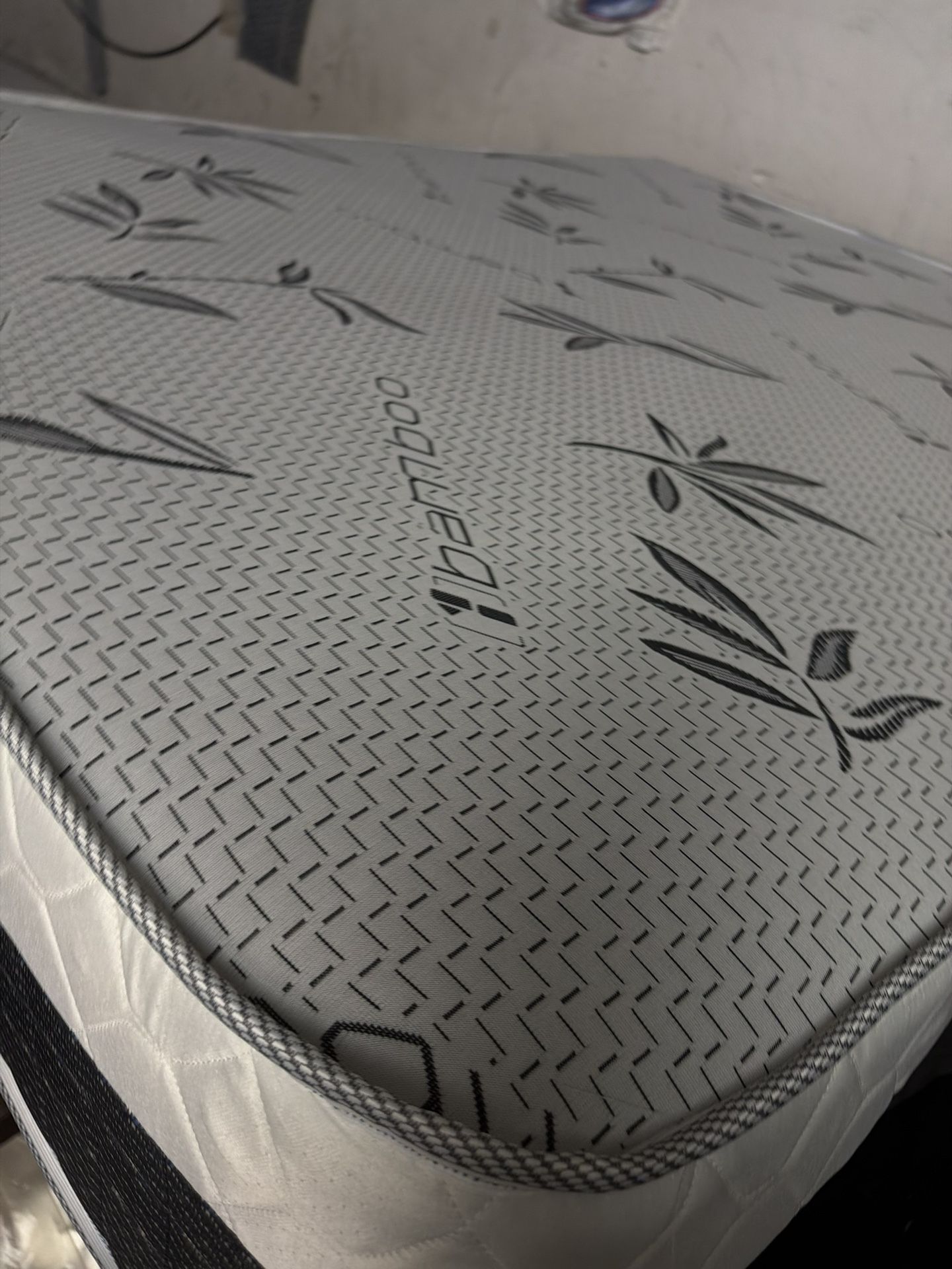 Full Mattress With Boxspring