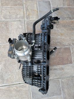 Infiniti QX50 2019-2025 2.0L Engine Motor Air Intake Inlet Manifold & Throttle
