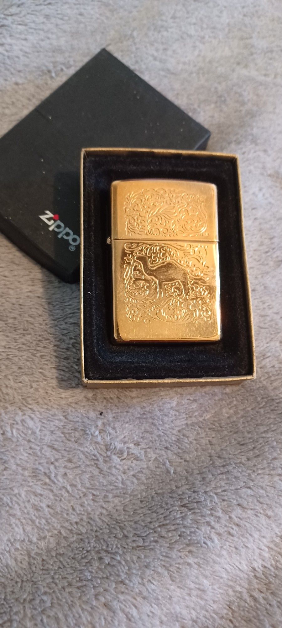 Camel Embossed 2 - Sided 22k Gold Plated Vintage Zippo for