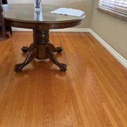 Vintage Dining Room Table With Lion Feet 