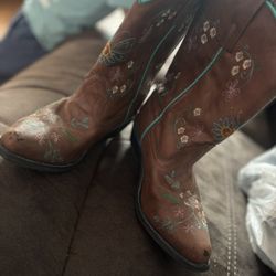 cowgirl boots