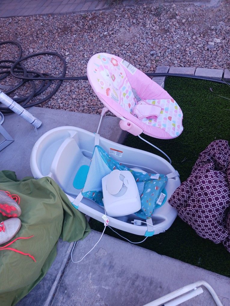 bañera y mecedora y para daypers