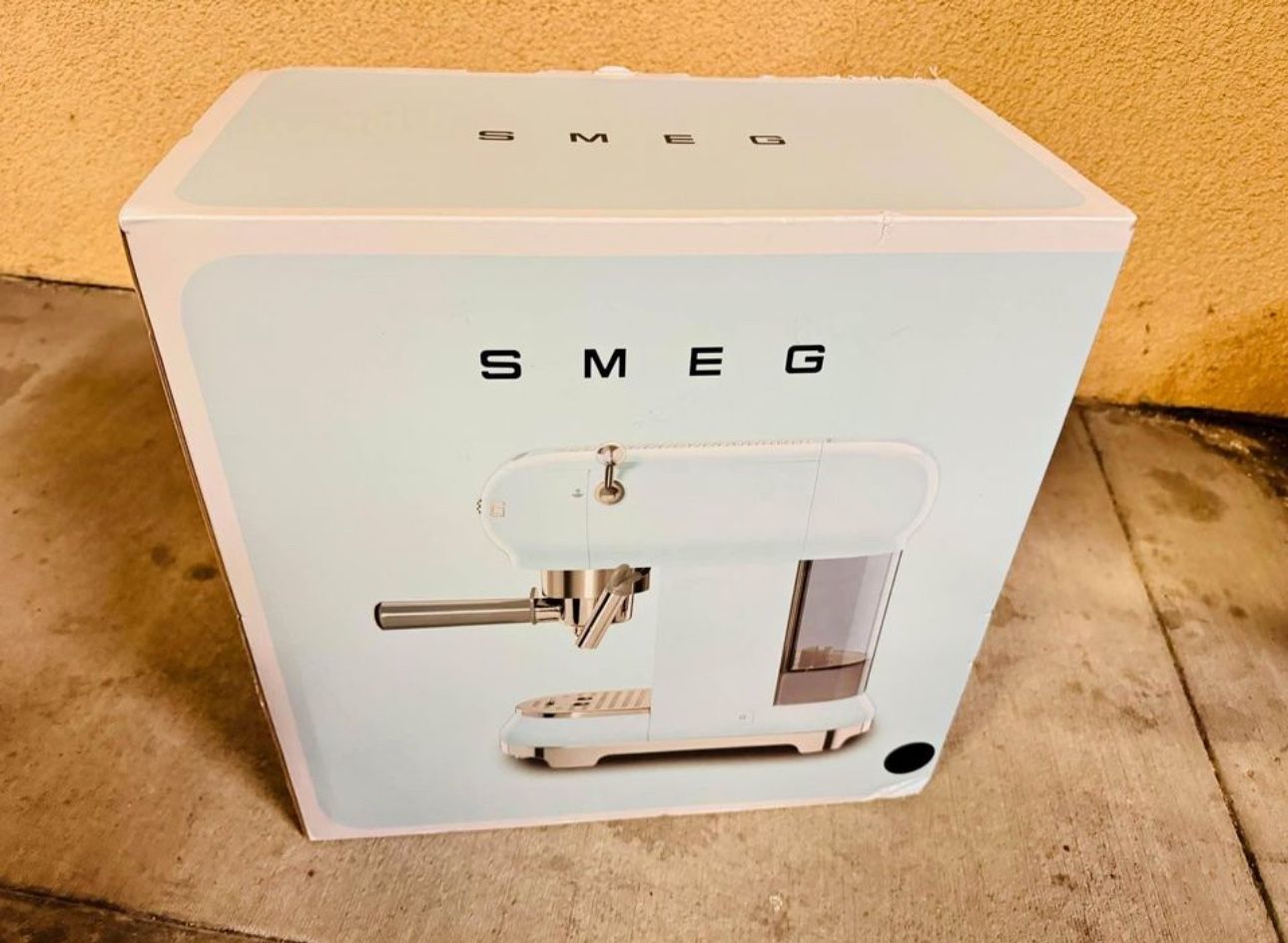 NEW Smeg Espresso Machine 1 liter Black ECF01 BLUS Retro style Aesthetic Coffee maker ecf01blus
