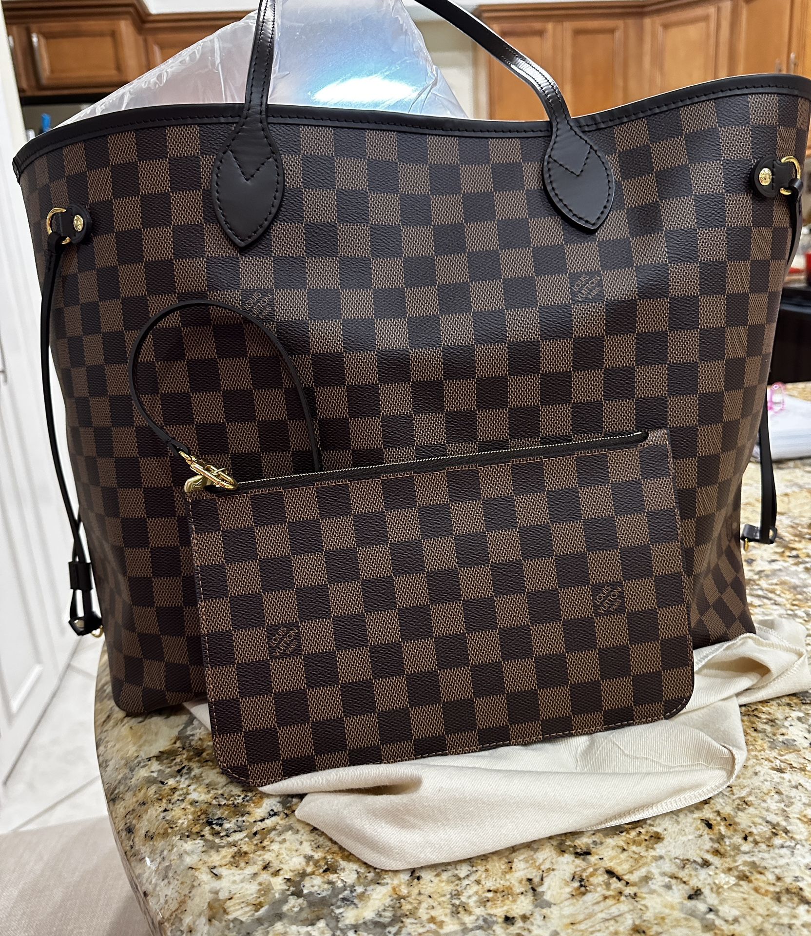Authentic Neverfull Gm Louis Vuitton 