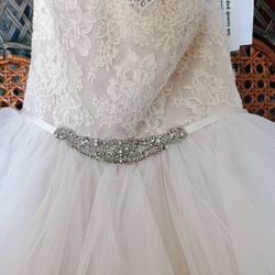 Wedding Dress Designer ALVINA VALENTA Size 6