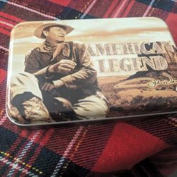 American LEGEND JOHN WAYNE PLAYING CARDS NEW IN METAL TIN MAKE OFFER
