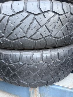 2 used tires 275/70r18 nitto 🤑free installation and balance ‼️👌financing available