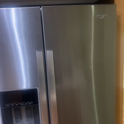 Whirlpool Refrigerator With Ice/Water