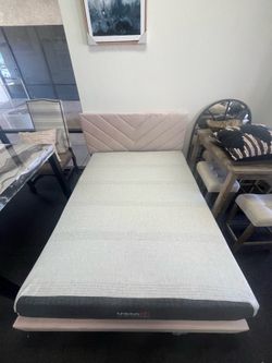 Full bed and mattress