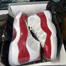 Air Jordan 11 Retro Cherry 2022