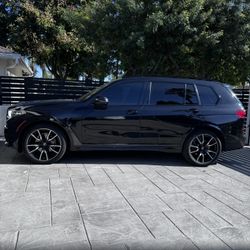 2020 BMW X7