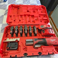 Milwaukee M18 FORCE LOGIC Press Tool Kit