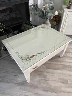 Solid Wood Coffee Table With Glass Top. White With Seashells Design.