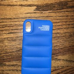 The Puffer Case Blue