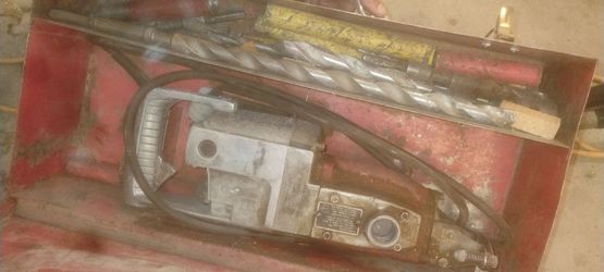 MILWAUKEE HEAVY DUTY ROTARY HAMMER!