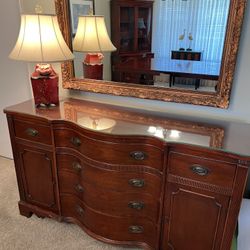 Beautiful Full Wooden Dining Room Set
