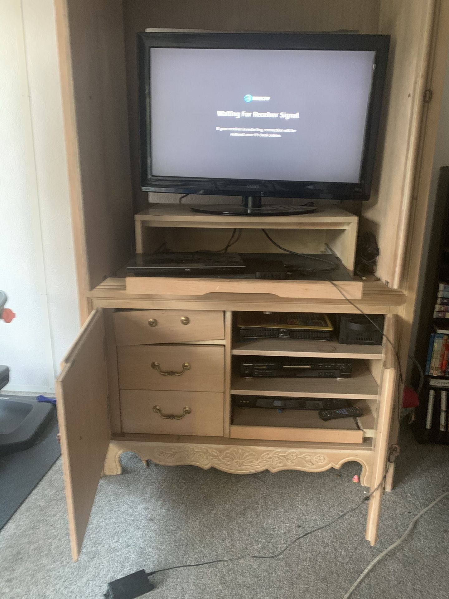**FREE**Tv Cabinet And 32”tv **FREE**