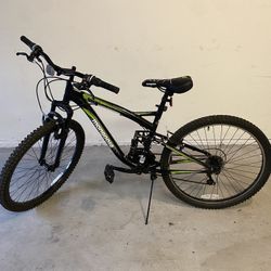 26 inch Mens Mongoose Status 2.2 Bike, Black
