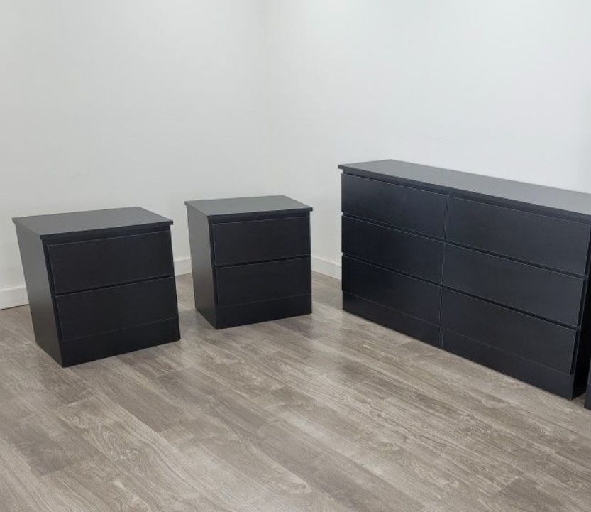 Dresser And 2 Nightstands - Cómoda Y 2 Mesitas De Noche 