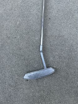 Golf putter