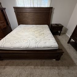 King bed, 2 dressers, night stand